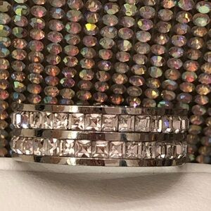 NWOT Double Row Eternity Band